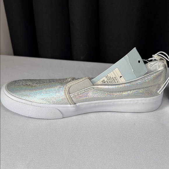 Cat & Jack Silver Holographic Slip-On Shoes - Picture 9 of 10